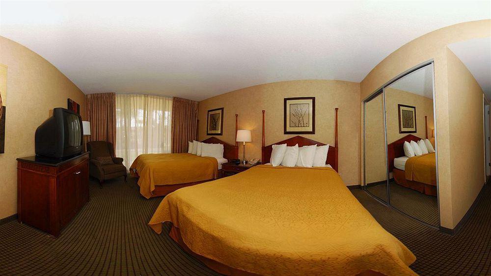 Quality Inn & Suites Downtown Phoenix Exteriör bild