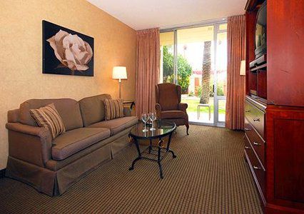 Quality Inn & Suites Downtown Phoenix Rum bild