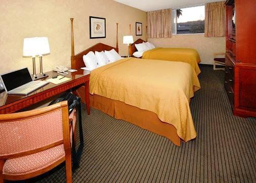 Quality Inn & Suites Downtown Phoenix Rum bild